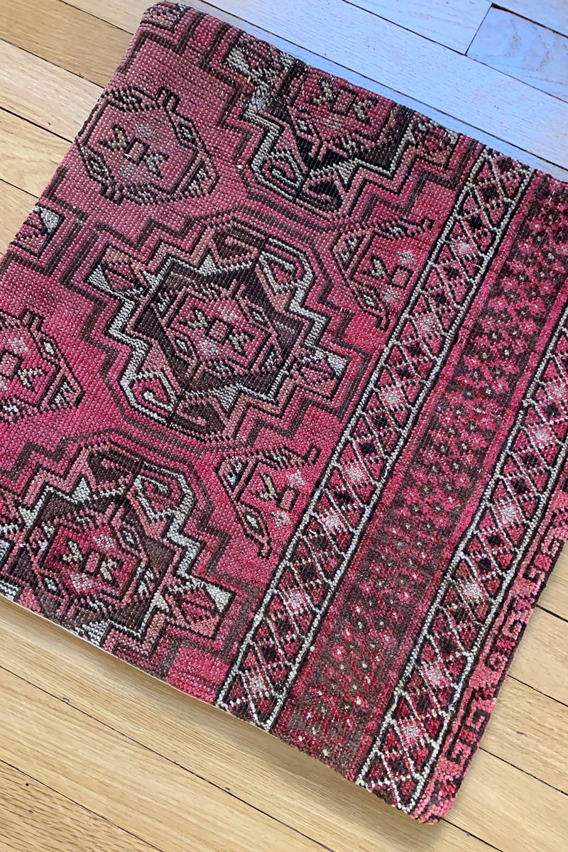 Dacy Upcycled Pillow Cover – Swoon Rugs
